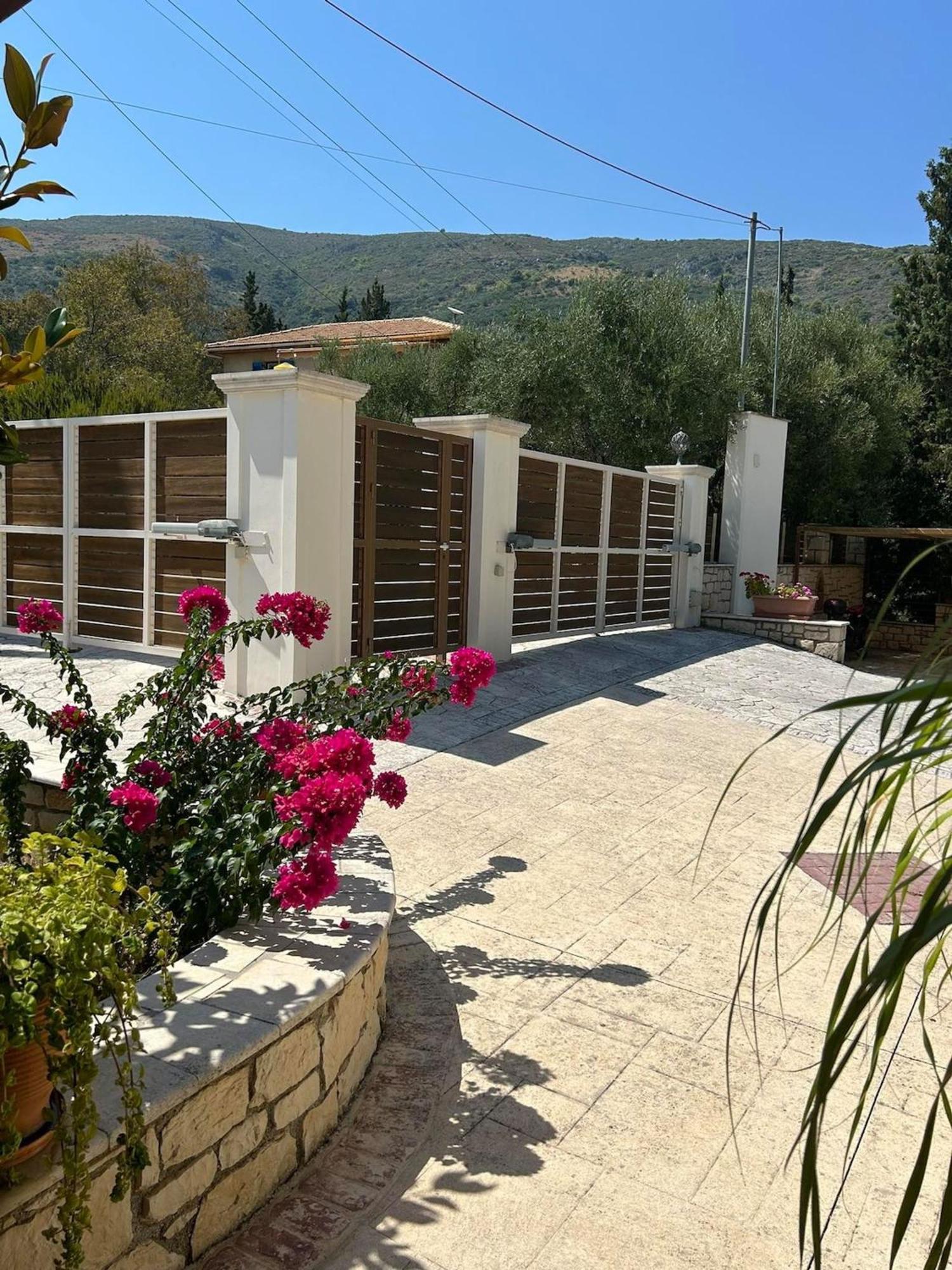 Villa Clairy Mouzakion  Экстерьер фото
