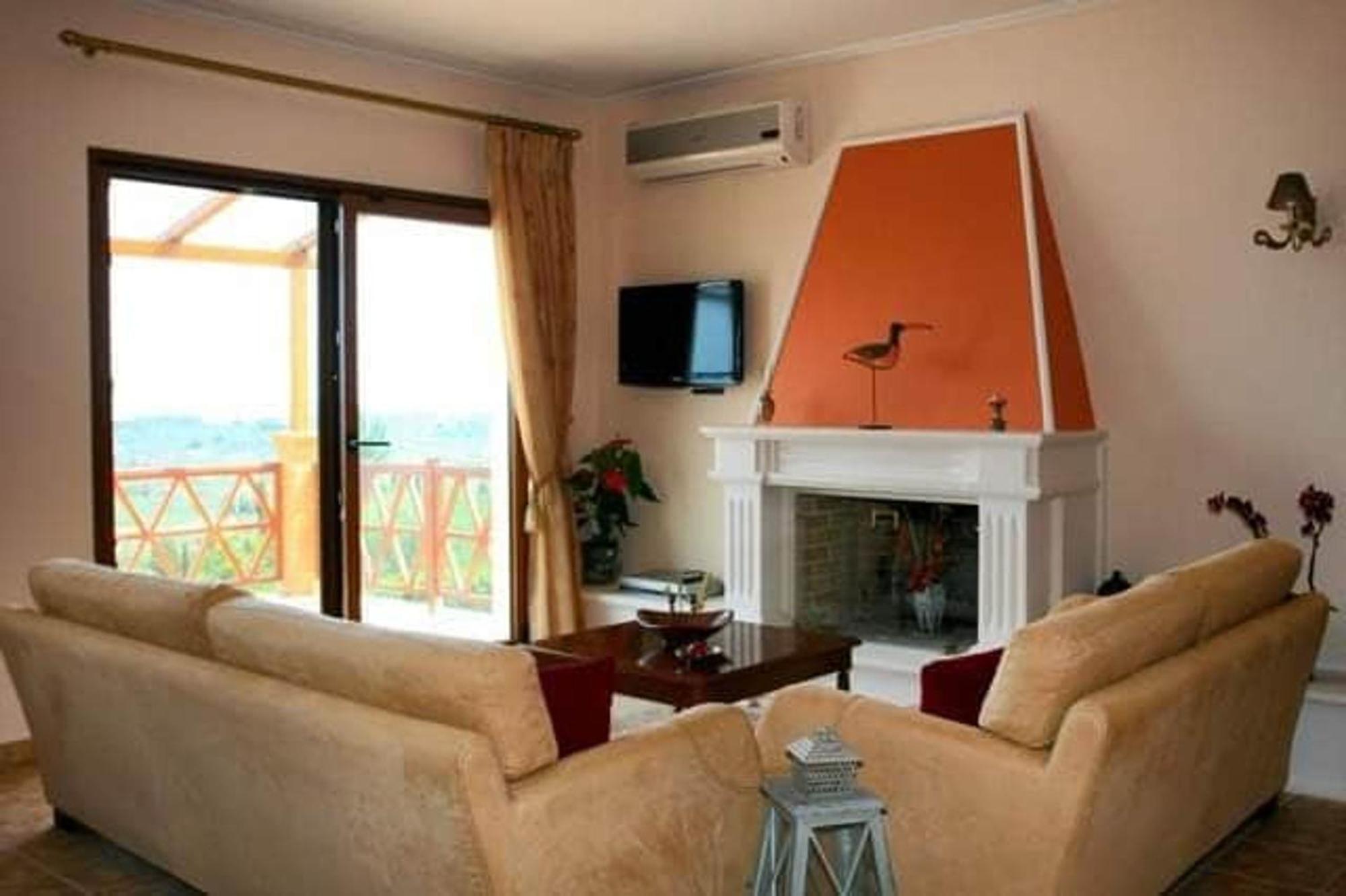 Villa Clairy Mouzakion  Экстерьер фото